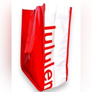 Lululemon • Shopping Bag, Tote bag Red and White, Good Condition